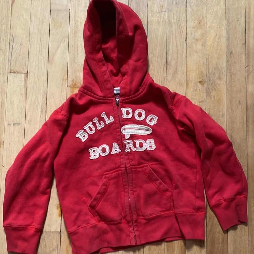 Red bulldog embroidered applique zippered hoodie, size 3T.